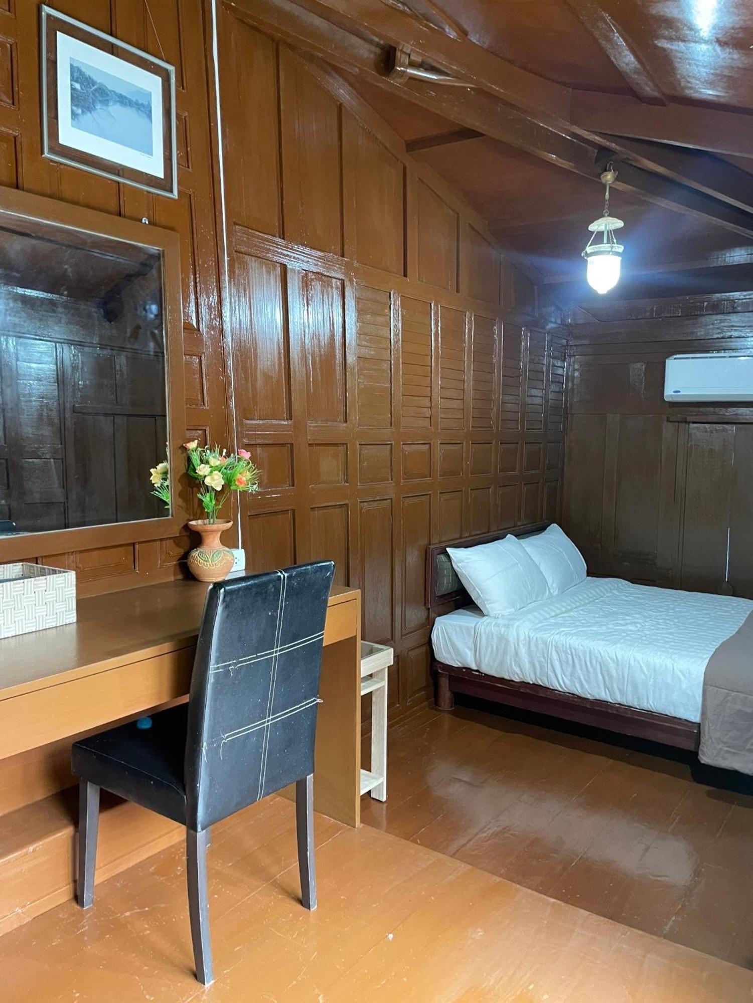 Ban Pairoj By Siam Modern Guesthouse Nai Yang Beach Екстериор снимка